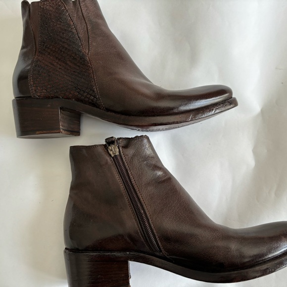 Hundred 100 Chelsea Boots - Picture 3 of 6